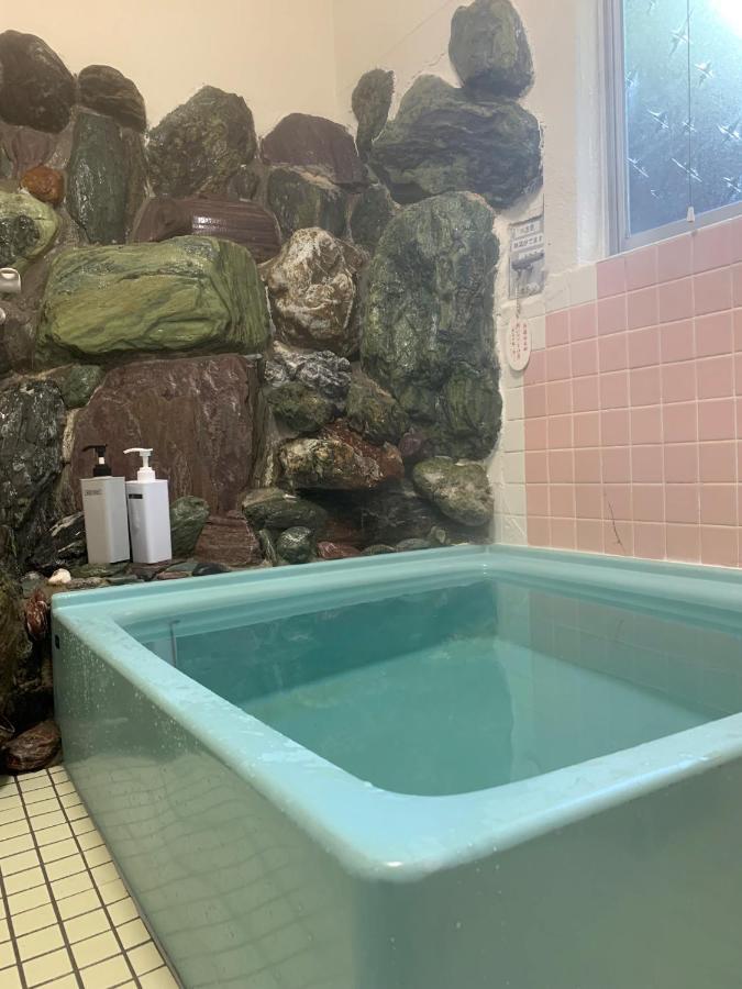 Iya Kankou Ryokan Miyoshi  Buitenkant foto